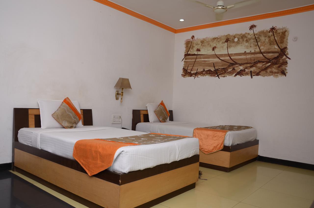 Hotel Rahul Deluxe Nagpur Exterior foto