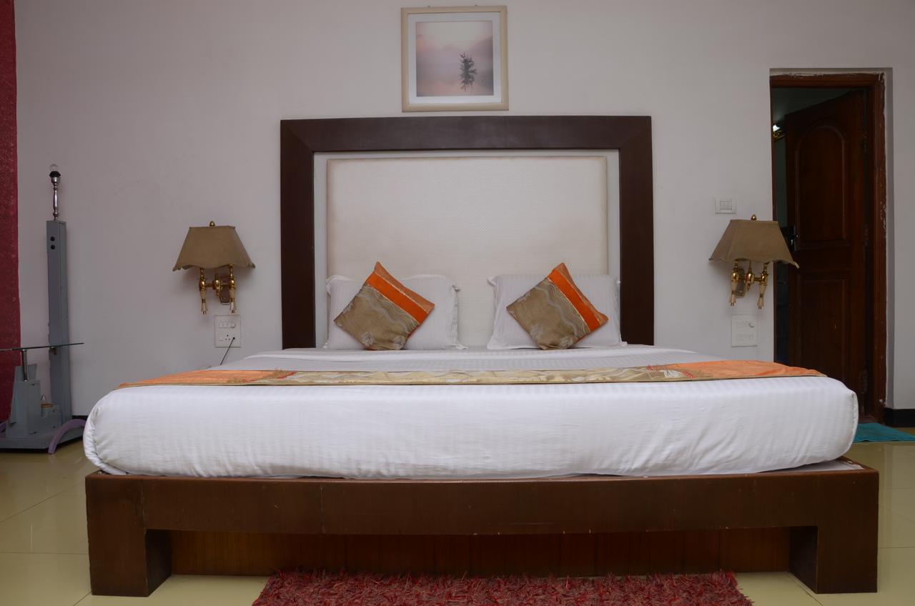 Hotel Rahul Deluxe Nagpur Exterior foto